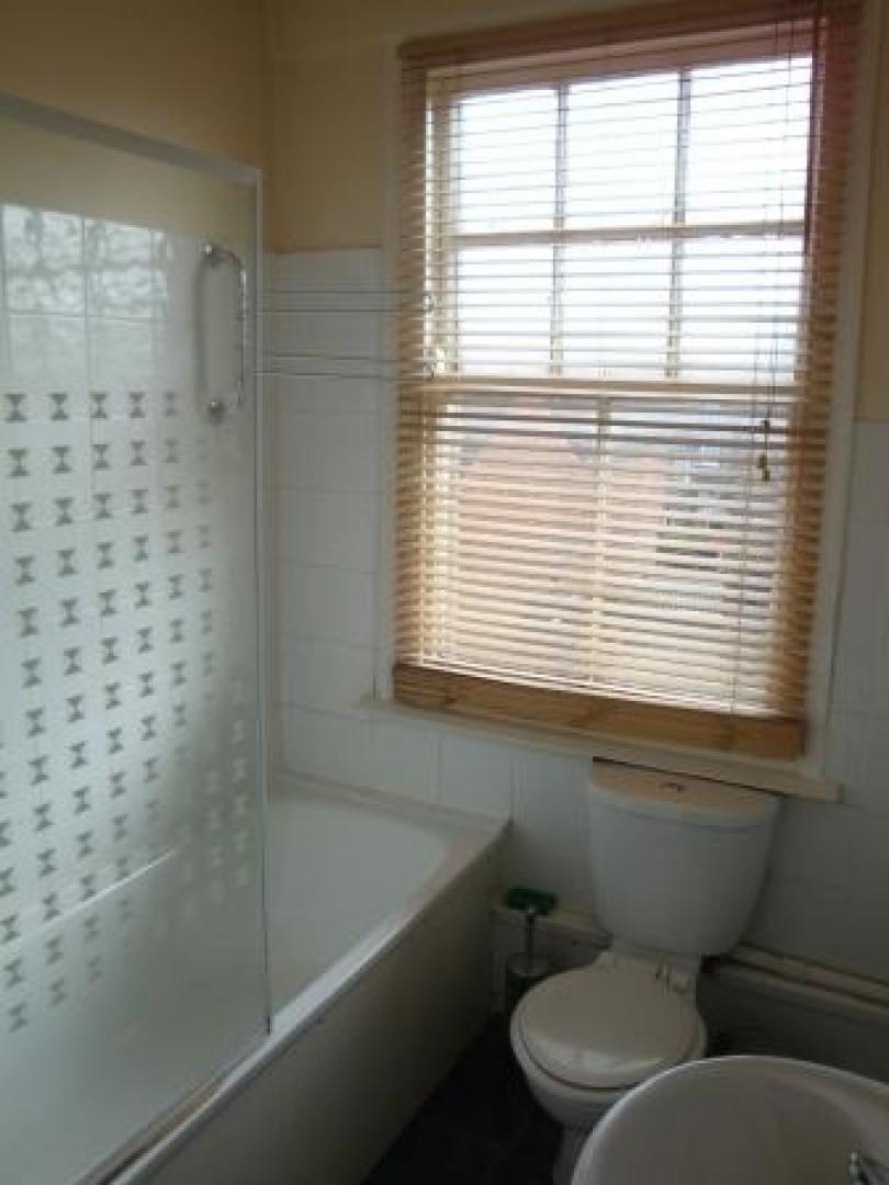 			2 Bedroom, 1 bath, 1 reception Flat			 Salusbury Road, QUEENS PARK